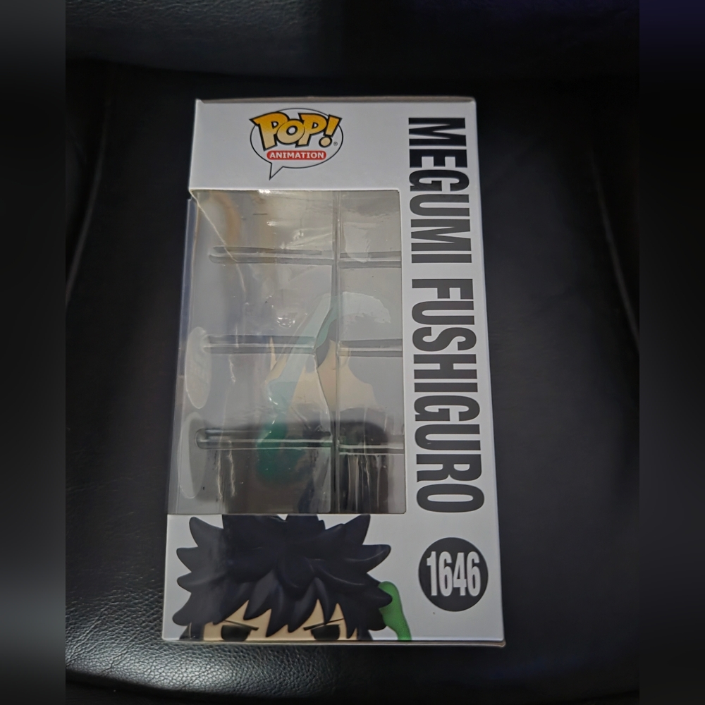 Funko Pop Anime Jujutsu Kaisen Megumi Fushiguro Chase Paint Glow Edition - Picture 4 of 8